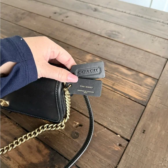 The Coach Originals Dinky 1974 Gold Chain Strap Shoulder Bag With Extra Strap - Picture 4 of 10